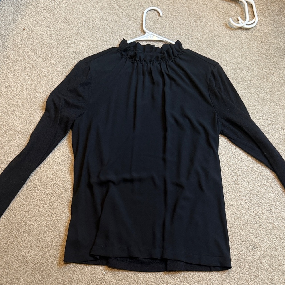 🚨5/$25!! Elegant Black Long Sleeve Women's Top